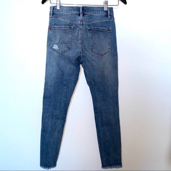 BDG Crop Twig High Rise Distress - Picture 3 of 12